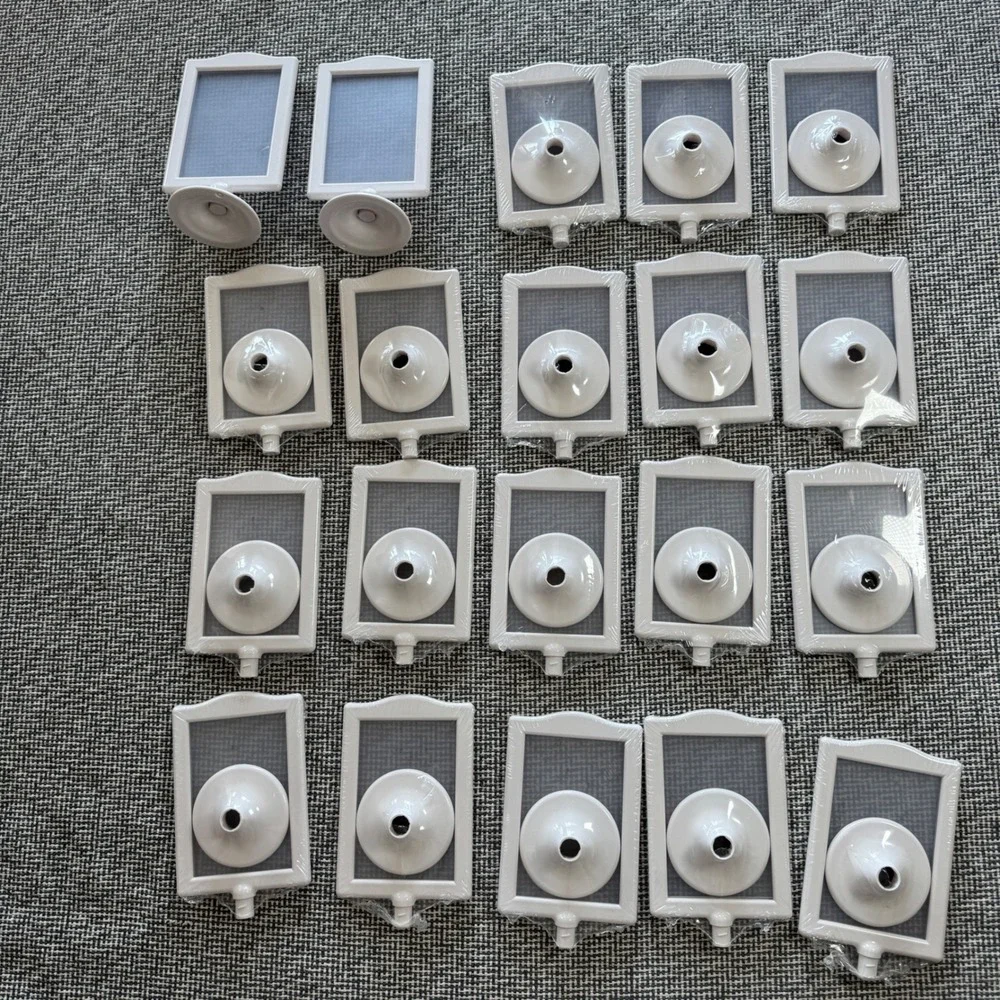 Lot of 20 White Plastic Double Sided Pedestal Picture Frames Table Number Stands